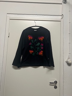 Mainio, collegepaita, kukkaprintillä, xs